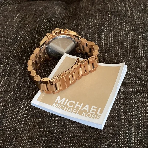 Rose Gold-Tone Metal Clasp MICHAEL Michael Kors Analog Watch w/Date (& Booklet)